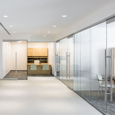 소음 격리 된 상용 유리 벽벽 간편 한 유지 및 청소