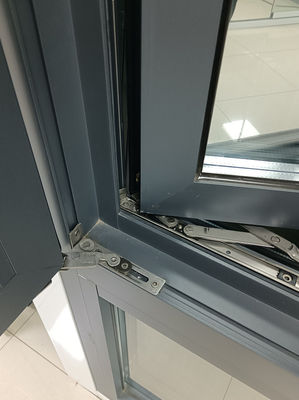 현대적 으로 바깥 으로 흔들리는 창문 이 쌍창 유리 로 오래 지속 된다