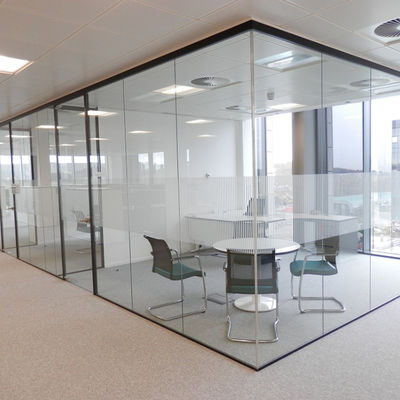 현대 디자인 안전 프레임 없는 유리 사무실 벽 소리 차단 된 가루 된 유리