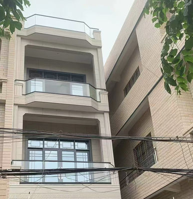 콤팩트 알루미늄 U 채널 유리 릴링 방수 알루미늄 유리 발루스트라드