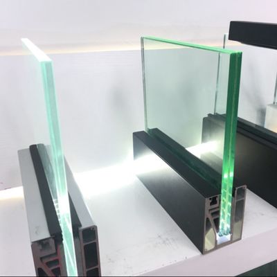 안정적인 800-1200mm 온화 유리 U 채널 시스템 안전과 미용을 위해 알루미늄 핸들
