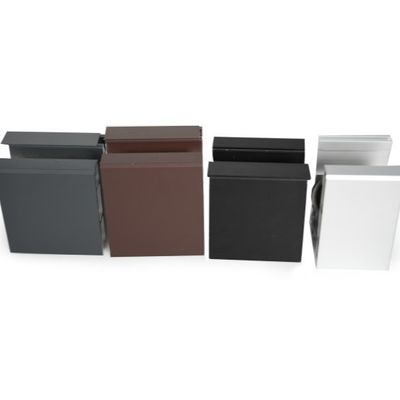 현대 유리 덱 릴링 야외 온화 유리 U 채널 프레임 없는 12-20mm 발코니 발루스트라드