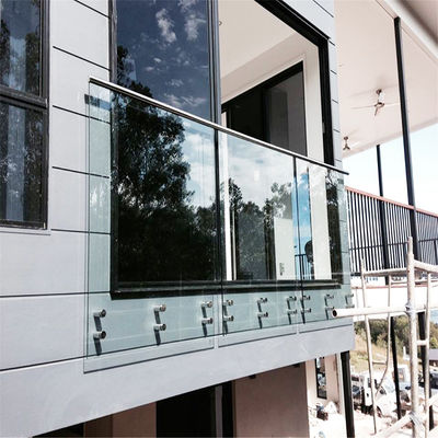 8-12mm 템퍼드 글래스와 높이 0.8m-1.2m 사용자 정의 가능한 스탠드 오프 레일링 시스템